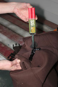 Applying the SG-20 adhesive sealant